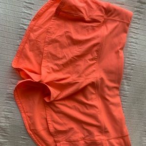 Rare lulu shorts! Size 6 speed ups